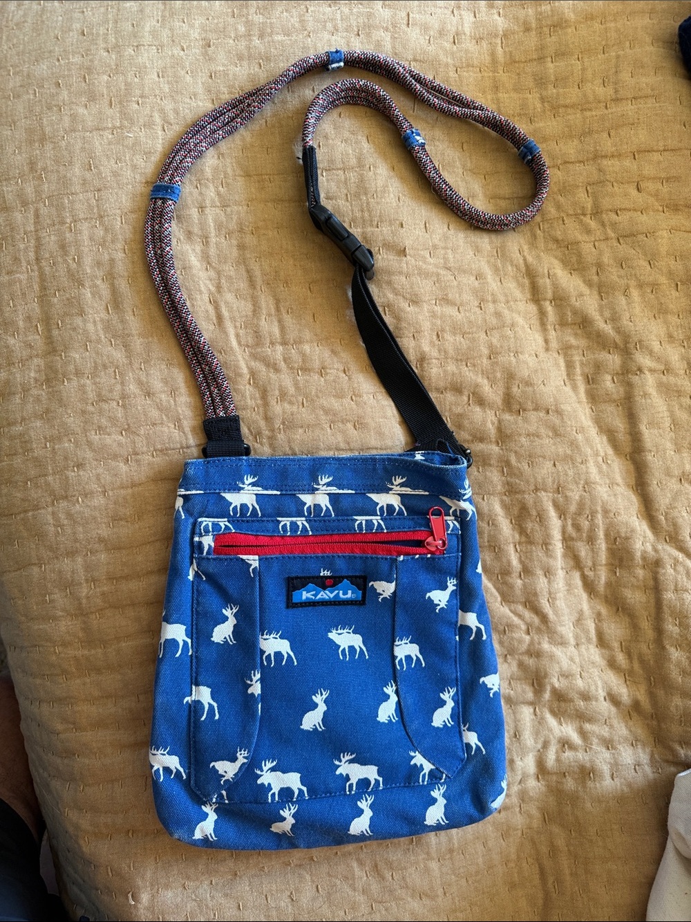 Kavu Blue Moose Print Messenger Bag with Red Zipper